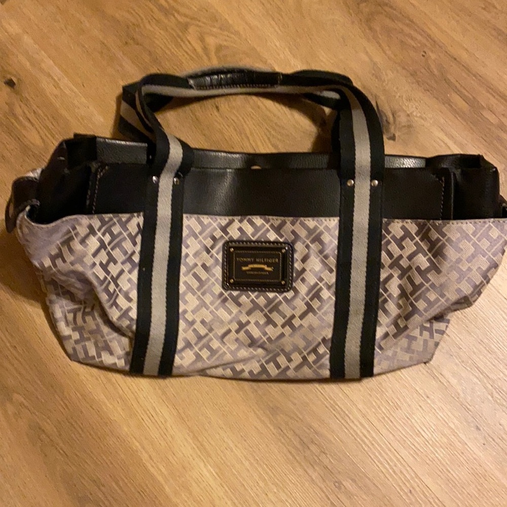 Tommy Hilfiger tote purse